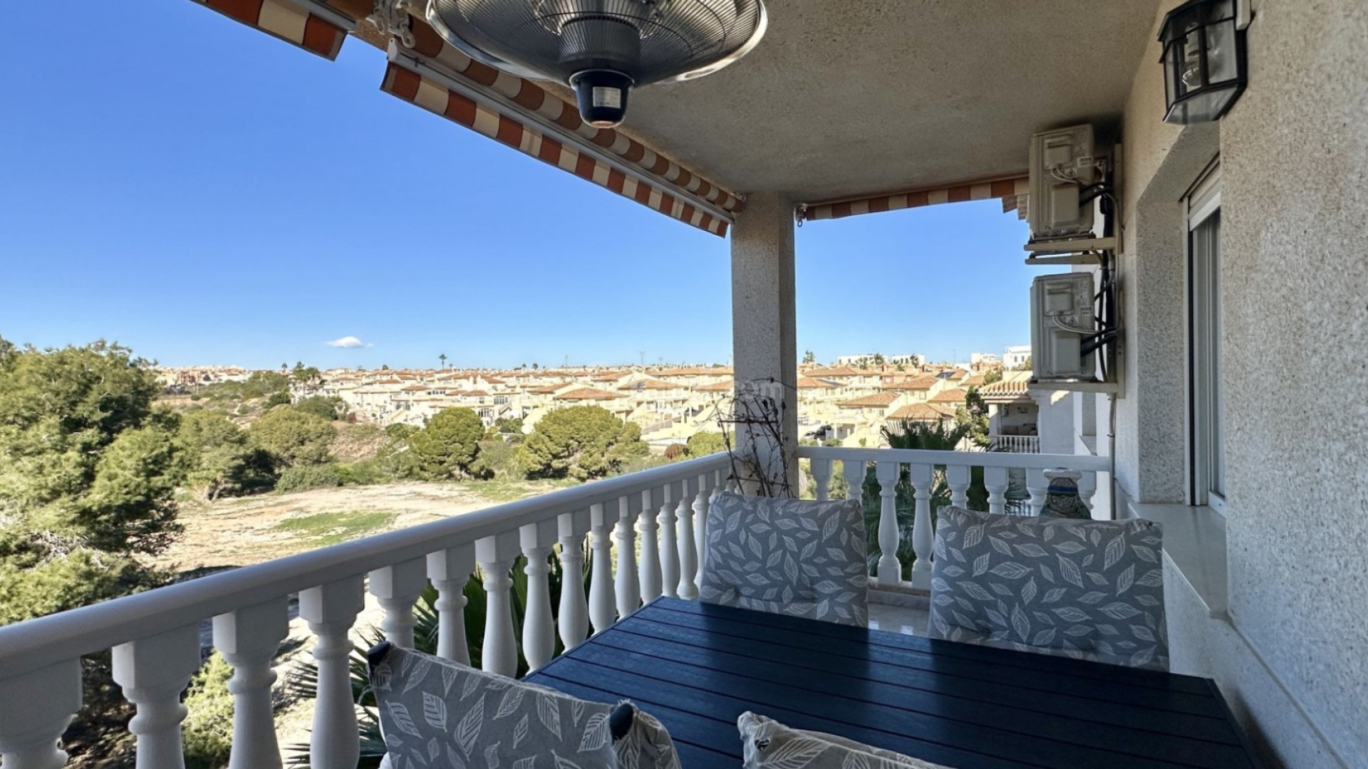 Resale - Apartment -
Orihuela - Playa Flamenca