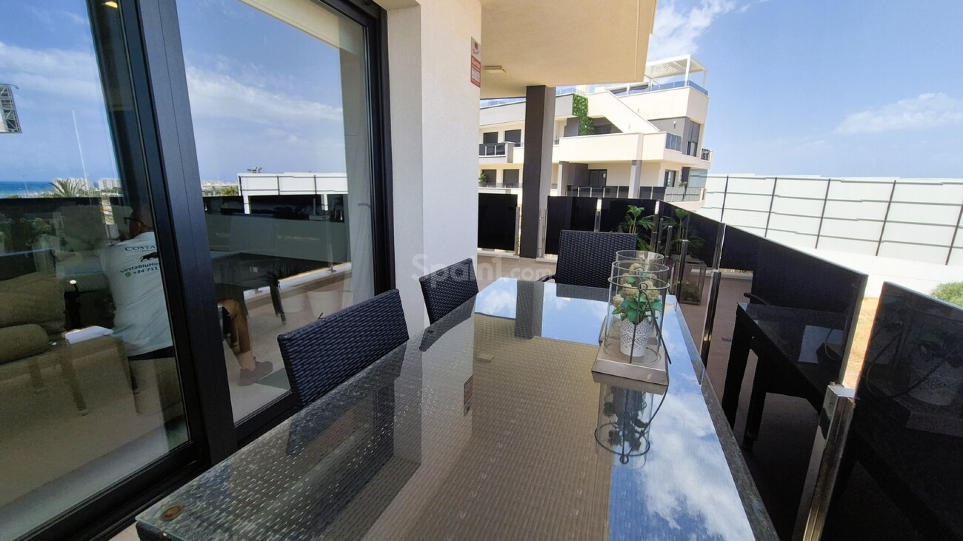 Resale - Apartment -
Playa Flamenca - Costa Blanca