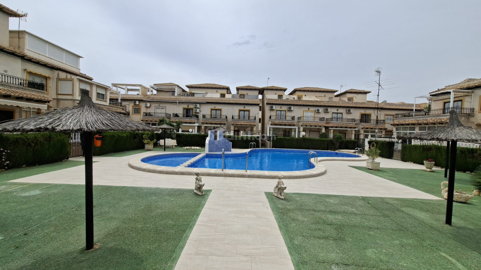 Resale - Apartment -
Playa Flamenca - Res. San Antonio