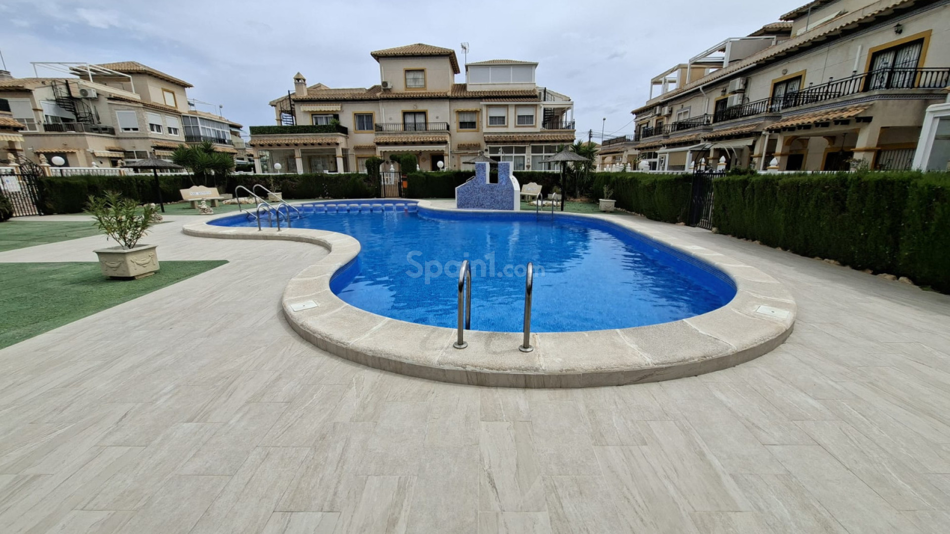 Resale - Apartment -
Playa Flamenca - Res. San Antonio