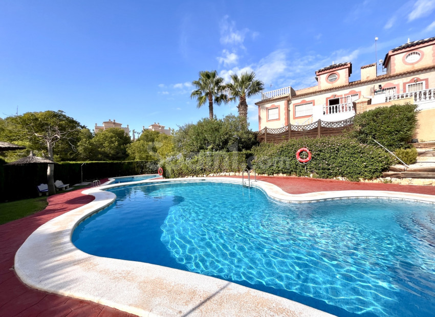 Resale - Apartment -
Playa Flamenca