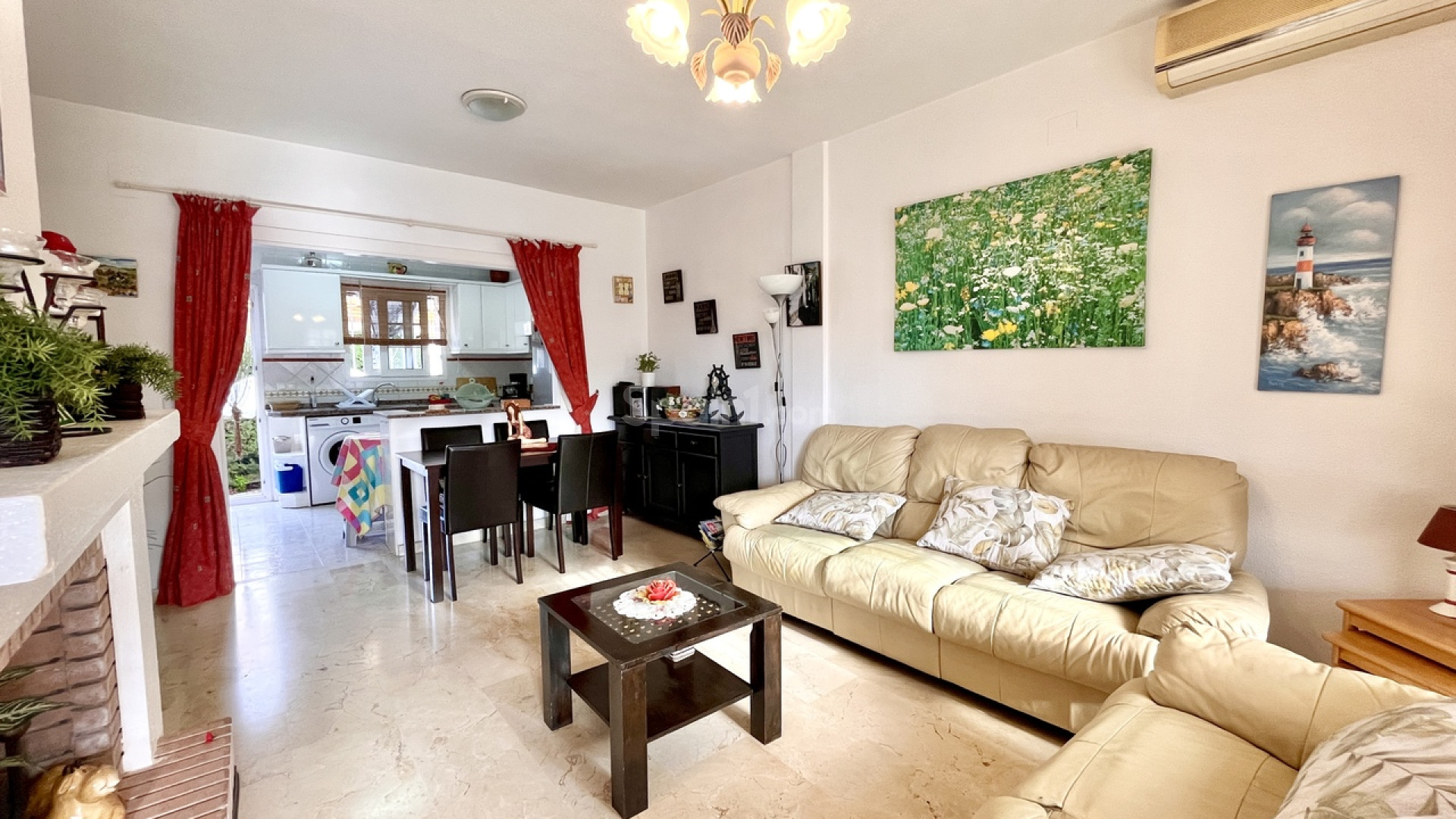 Resale - Apartment -
Playa Flamenca