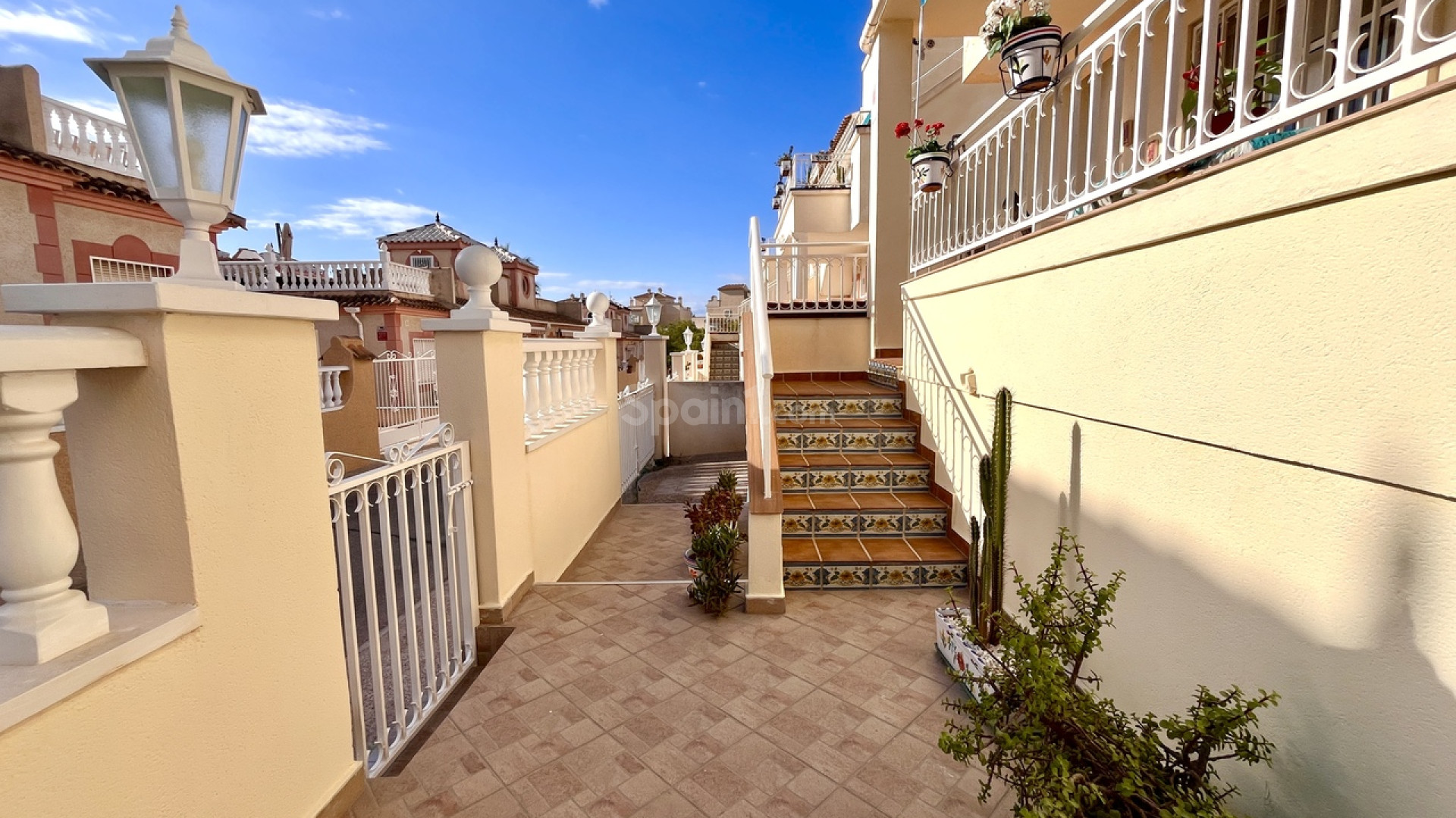 Resale - Apartment -
Playa Flamenca