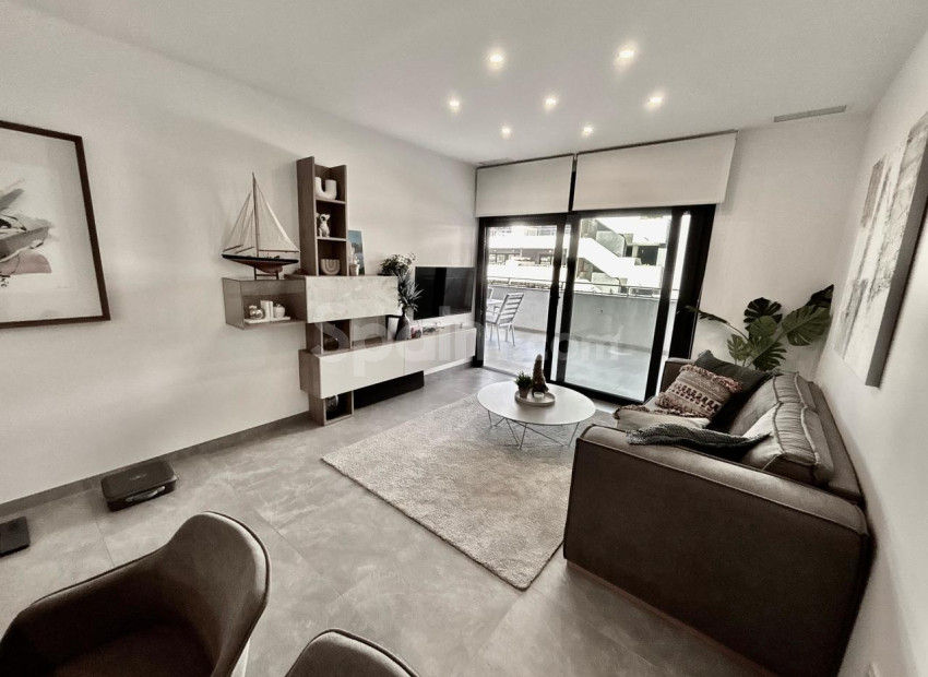 Resale - Apartment -
Playa Flamenca