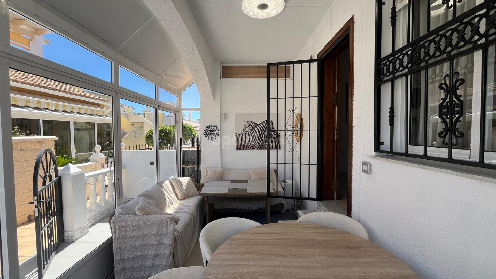Resale - Apartment -
Punta Prima - Serena