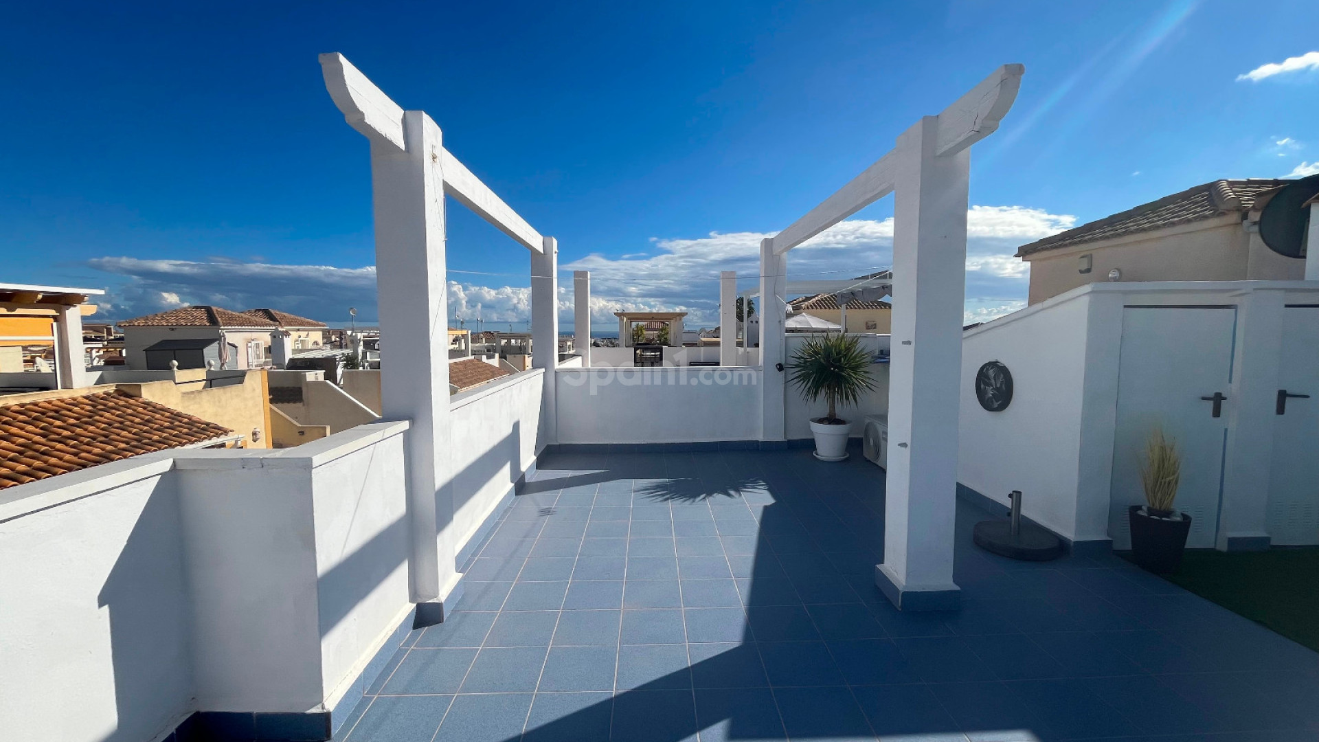 Resale - Apartment -
Punta Prima - Serena