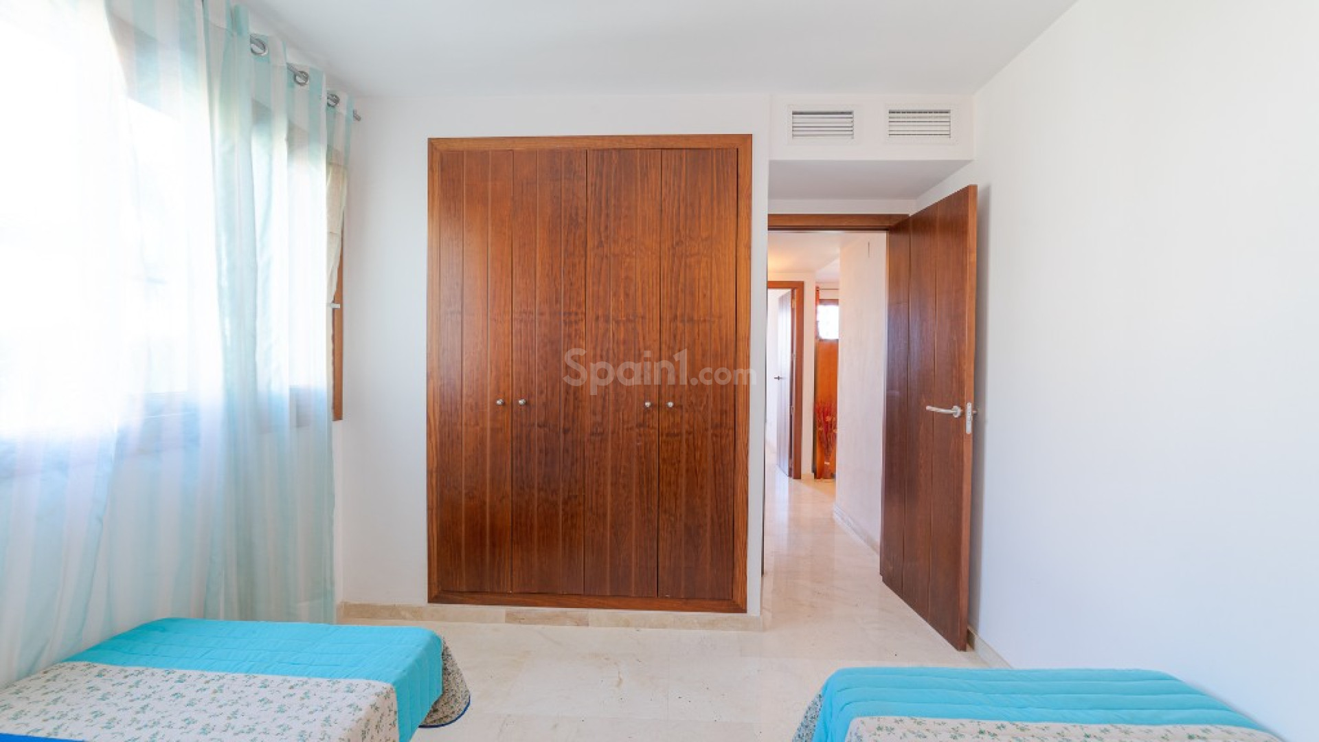 Resale - Apartment -
Punta Prima