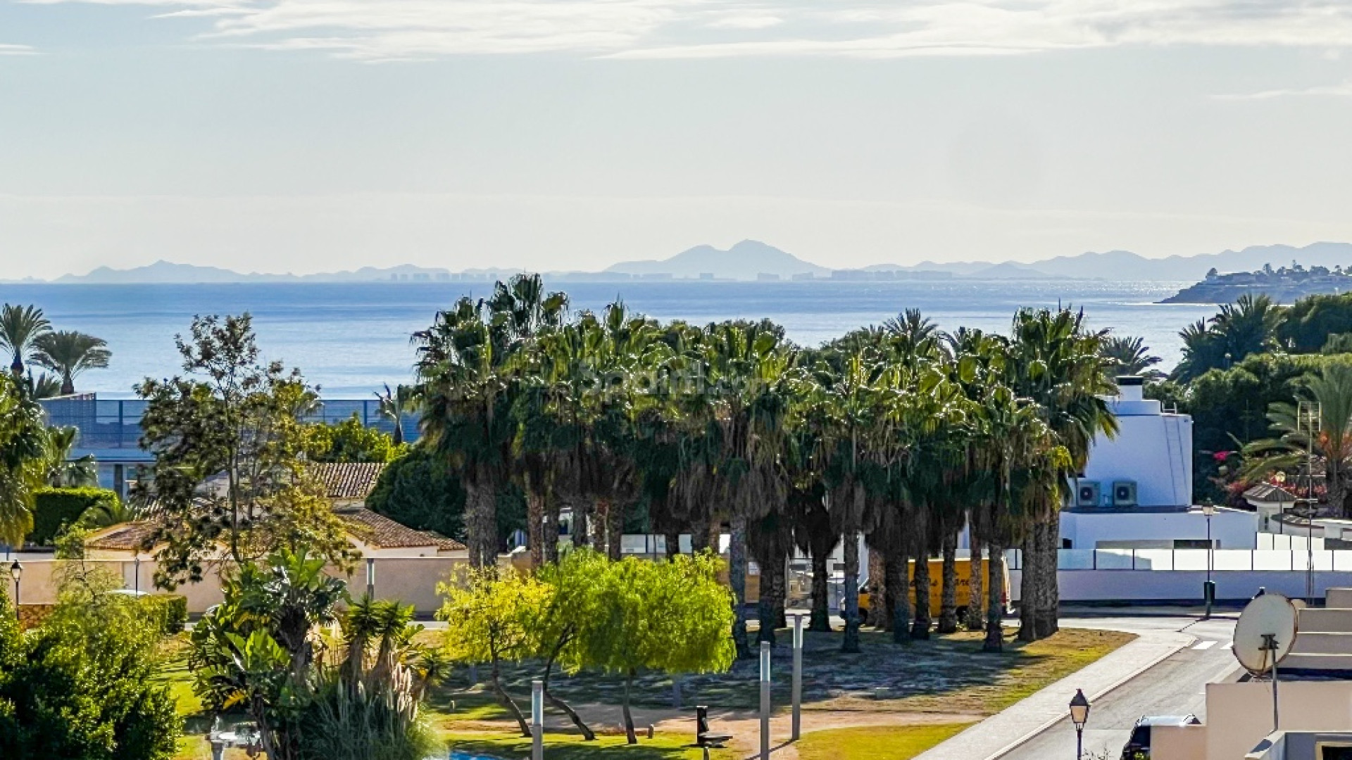 Resale - Apartment -
Punta Prima