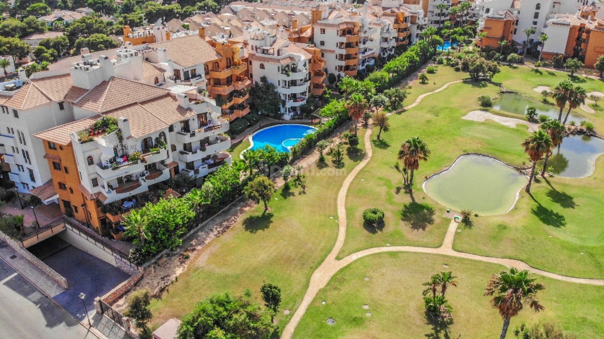 Resale - Apartment -
Punta Prima