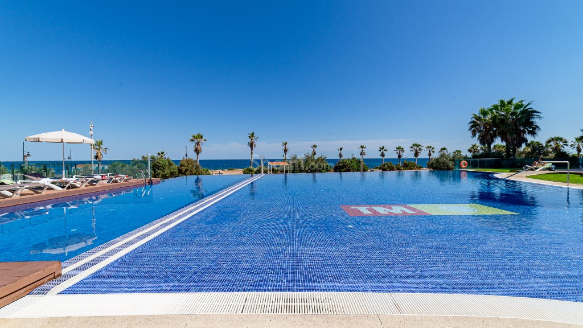 Resale - Apartment -
Punta Prima