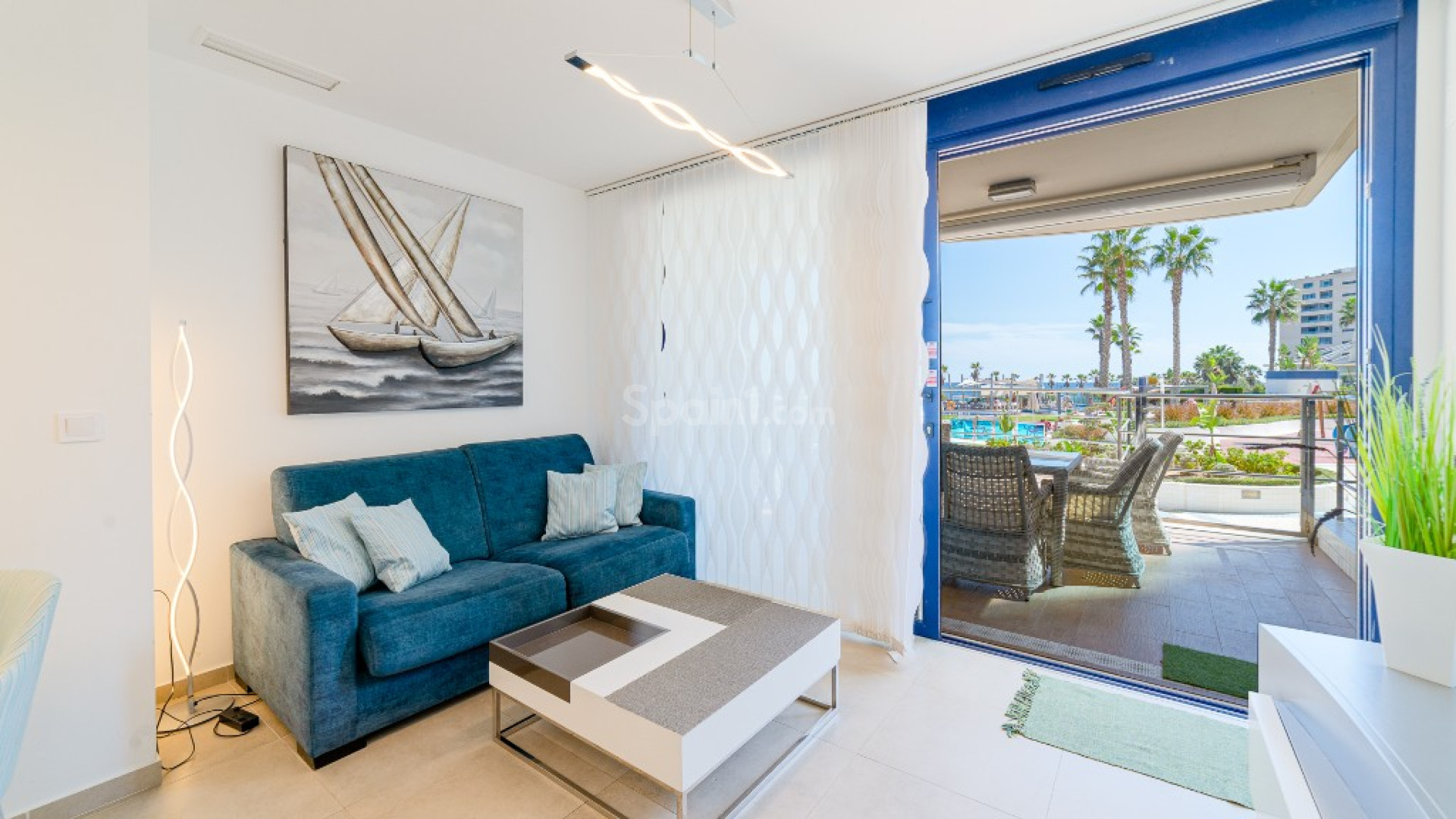 Resale - Apartment -
Punta Prima