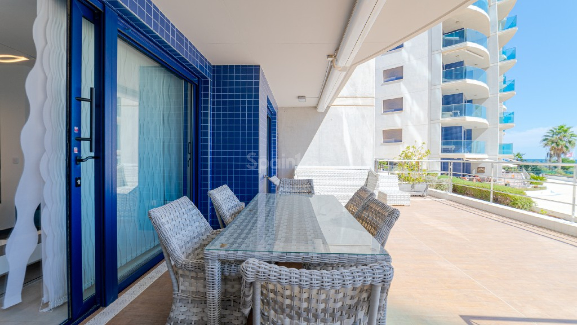 Resale - Apartment -
Punta Prima