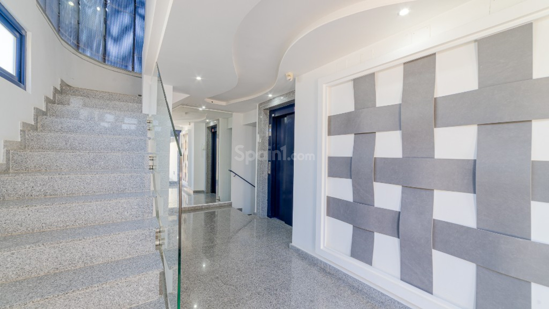 Resale - Apartment -
Punta Prima