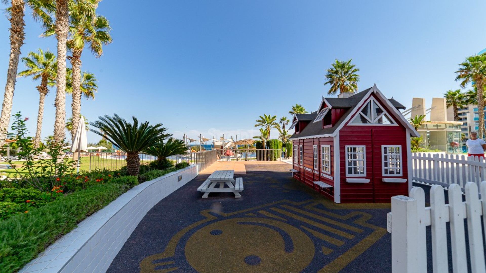 Resale - Apartment -
Punta Prima