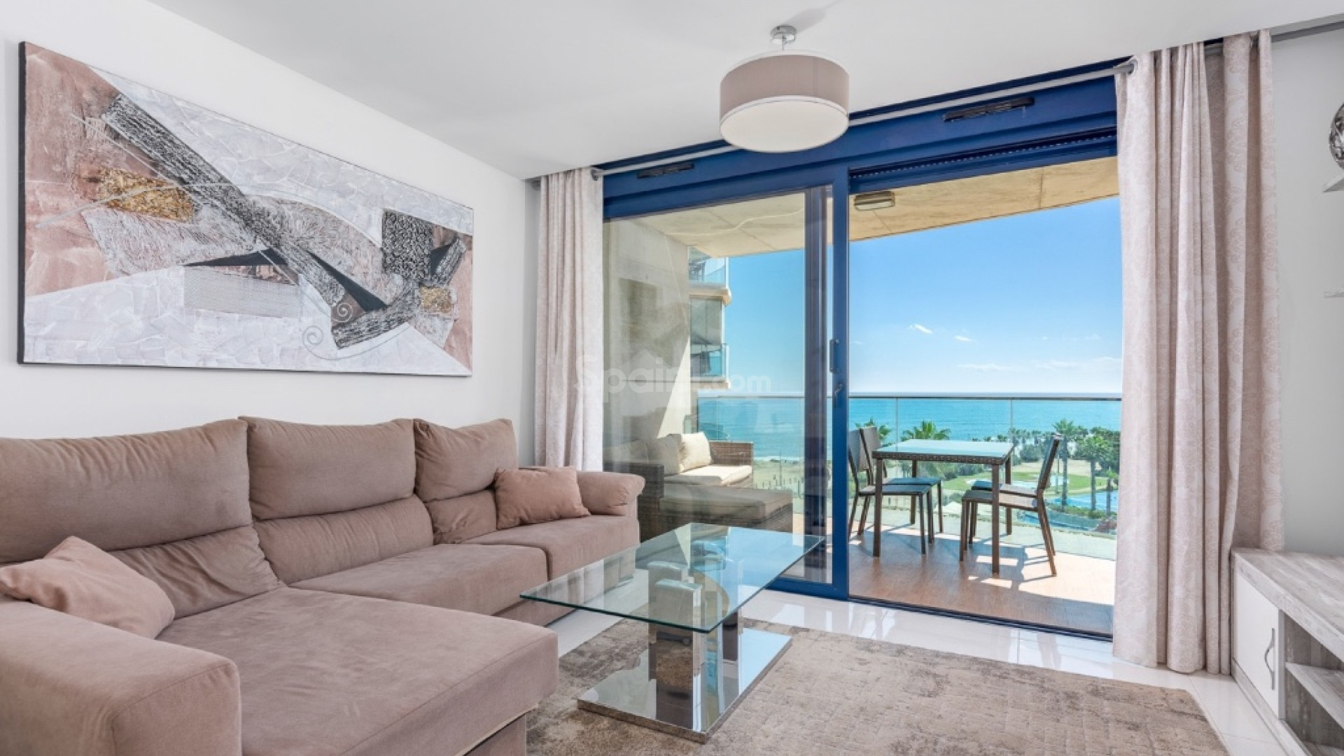 Resale - Apartment -
Punta Prima
