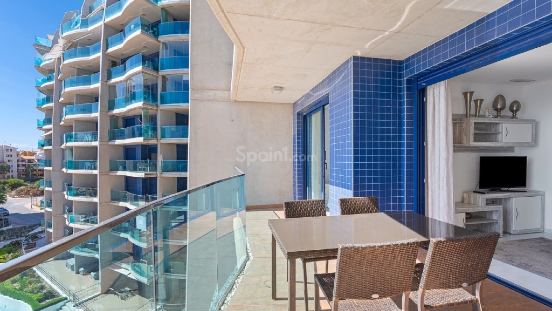 Resale - Apartment -
Punta Prima