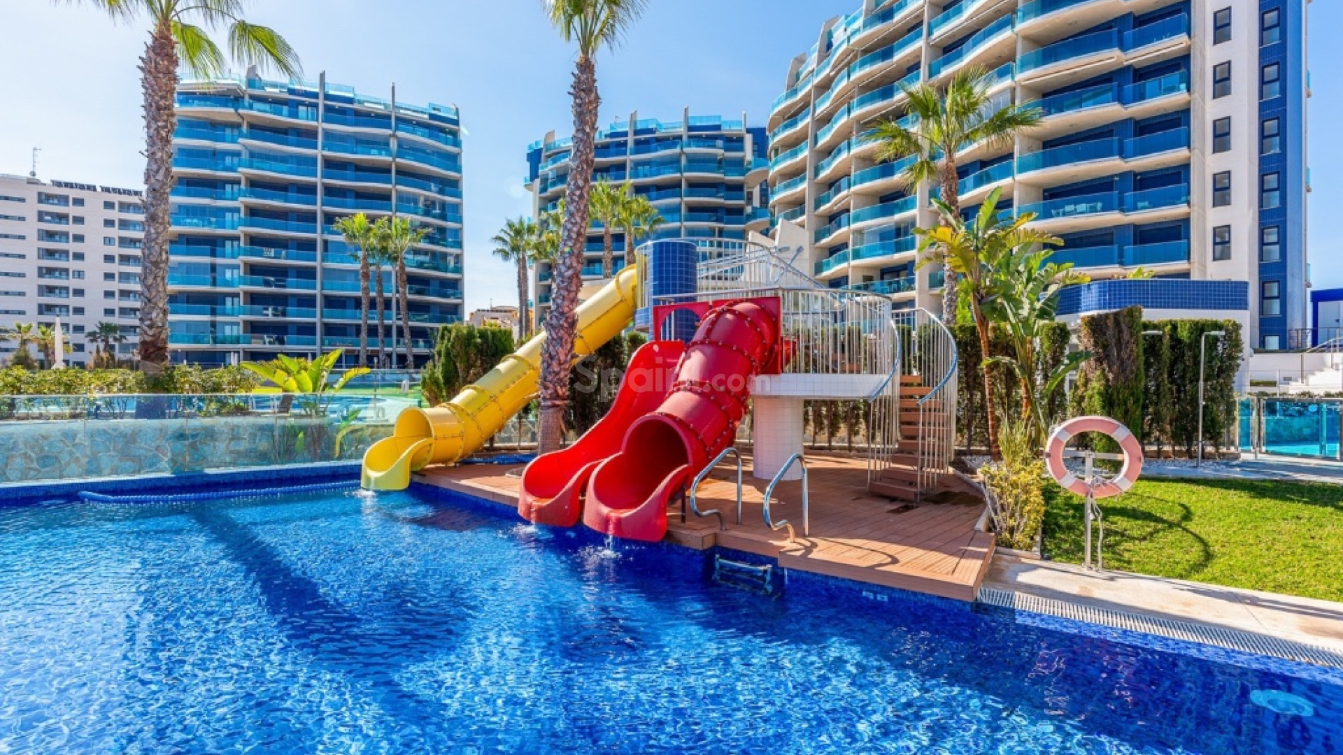 Resale - Apartment -
Punta Prima