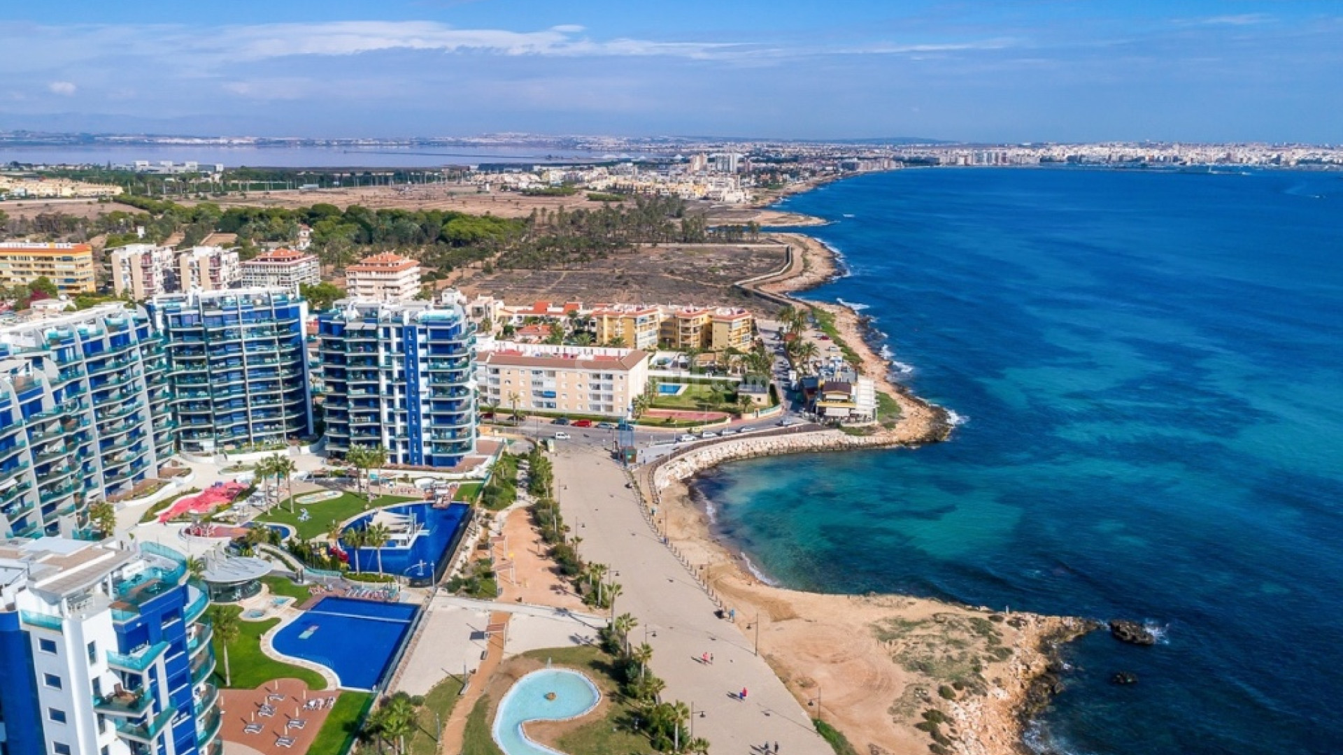 Resale - Apartment -
Punta Prima