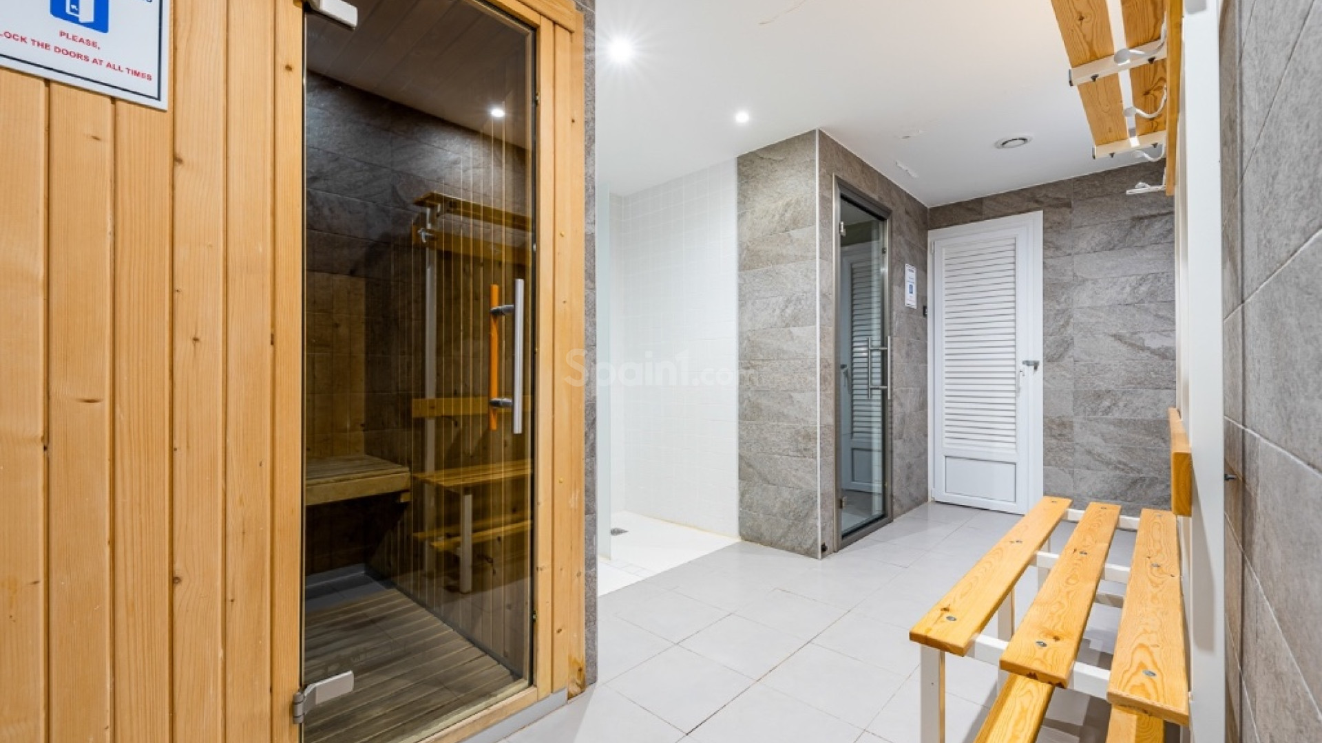 Resale - Apartment -
Punta Prima