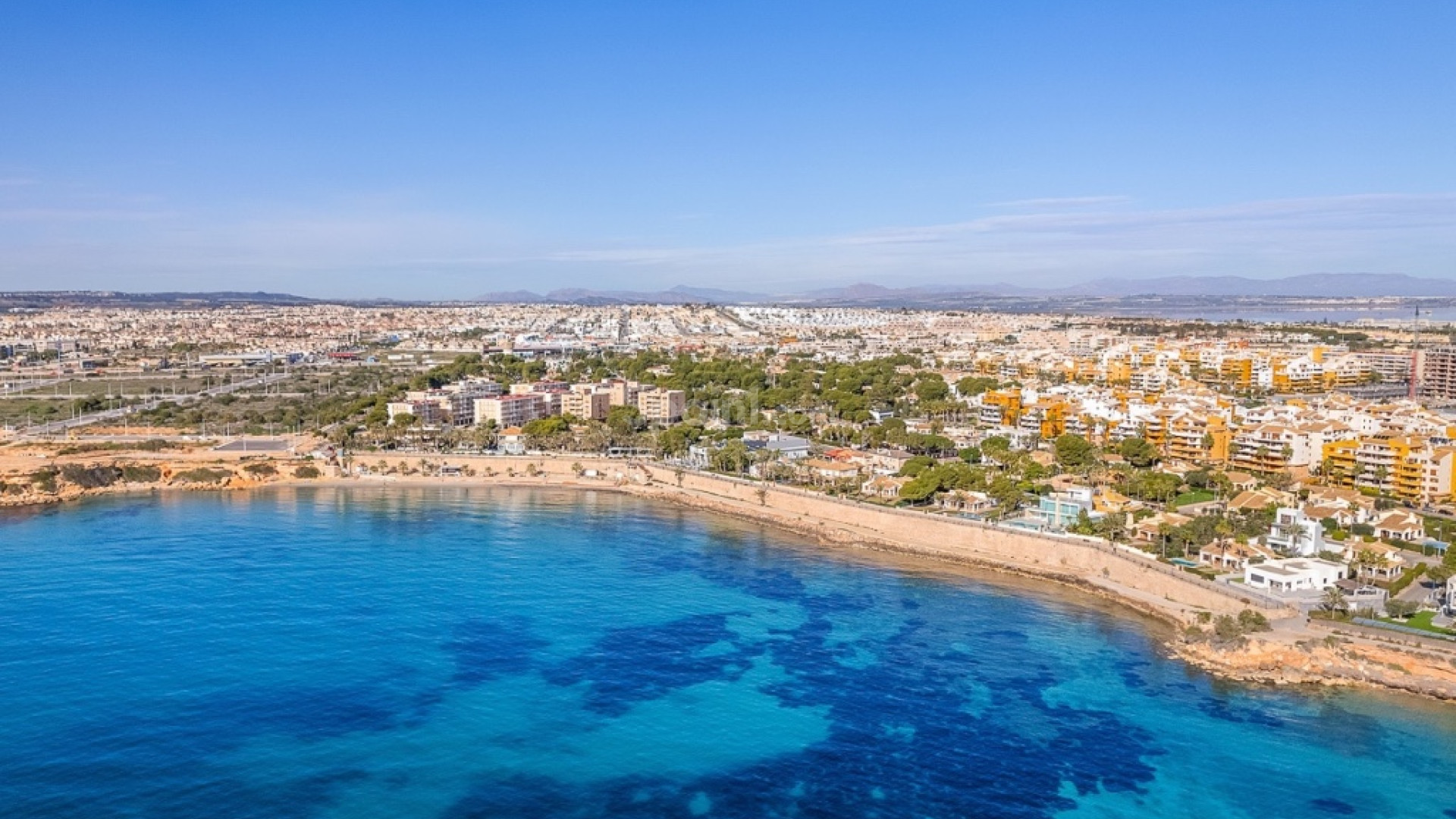 Resale - Apartment -
Punta Prima