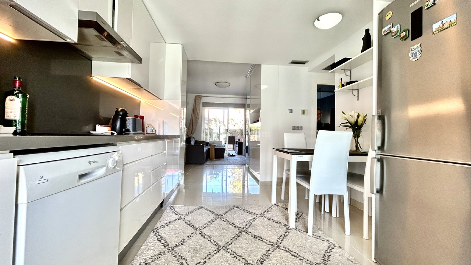 Resale - Apartment -
Punta Prima