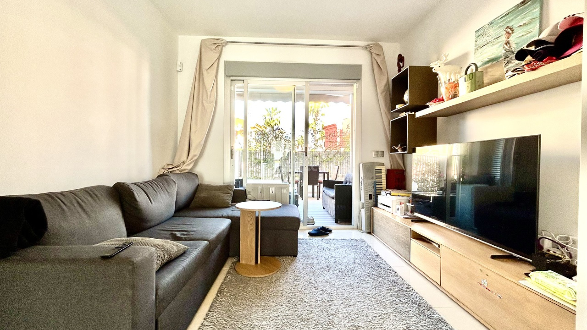 Resale - Apartment -
Punta Prima