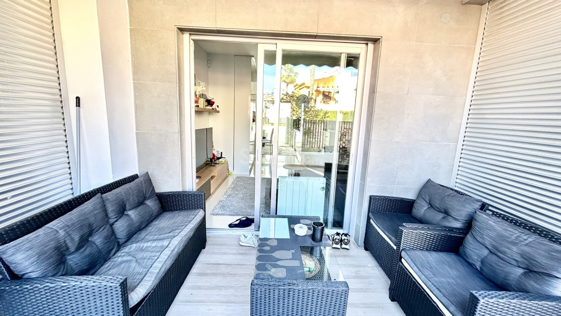 Resale - Apartment -
Punta Prima