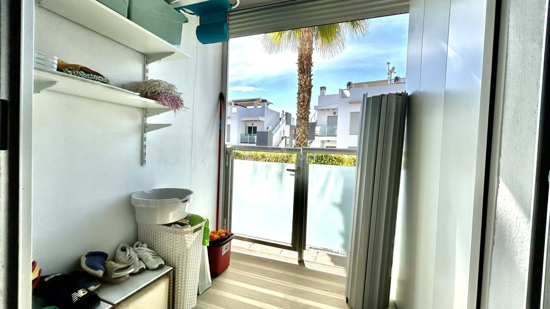 Resale - Apartment -
Punta Prima