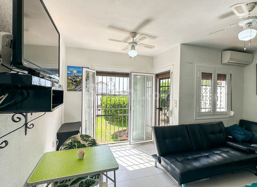 Resale - Apartment -
San Miguel de Salinas - Bellavista