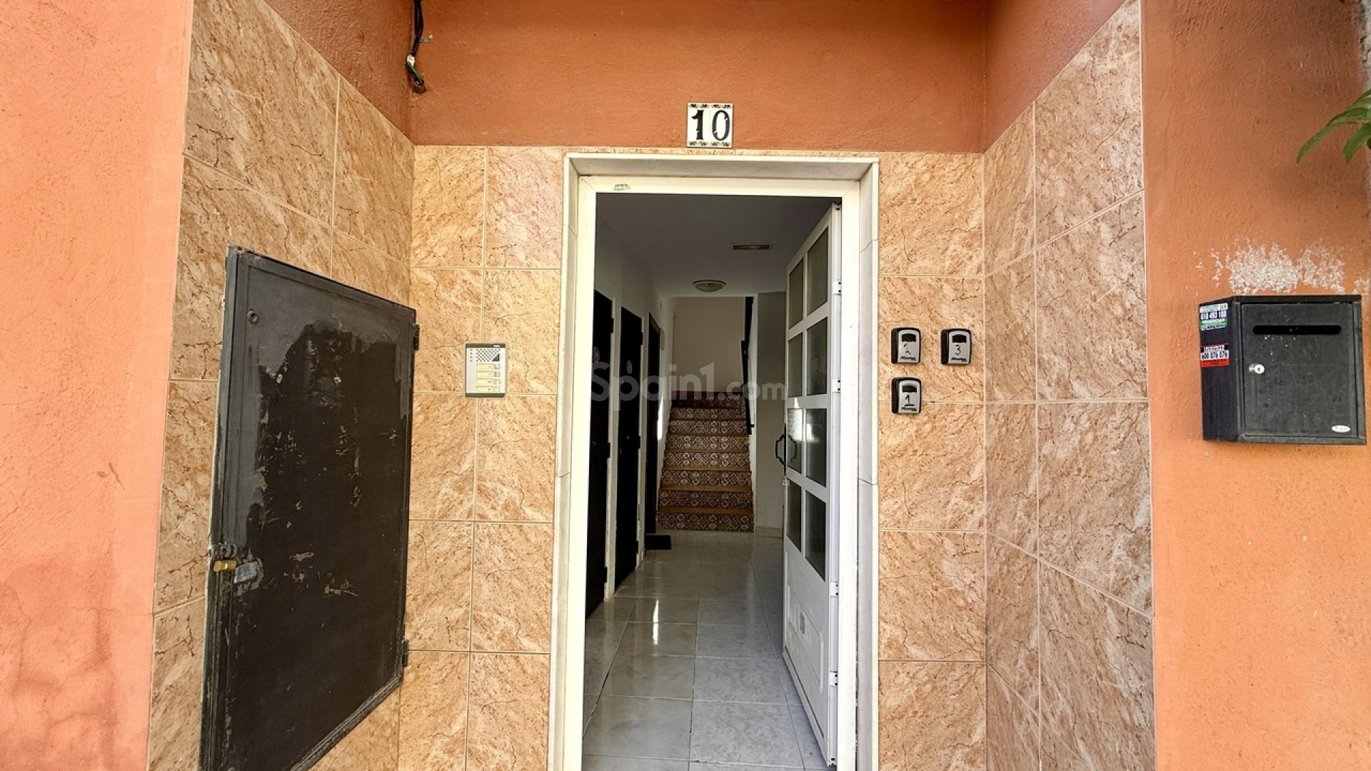Resale - Apartment -
San Miguel de Salinas