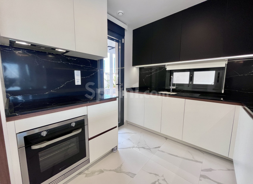 Resale - Apartment -
San Miguel de Salinas