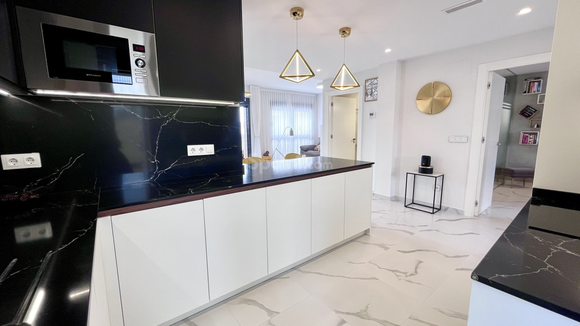 Resale - Apartment -
San Miguel de Salinas