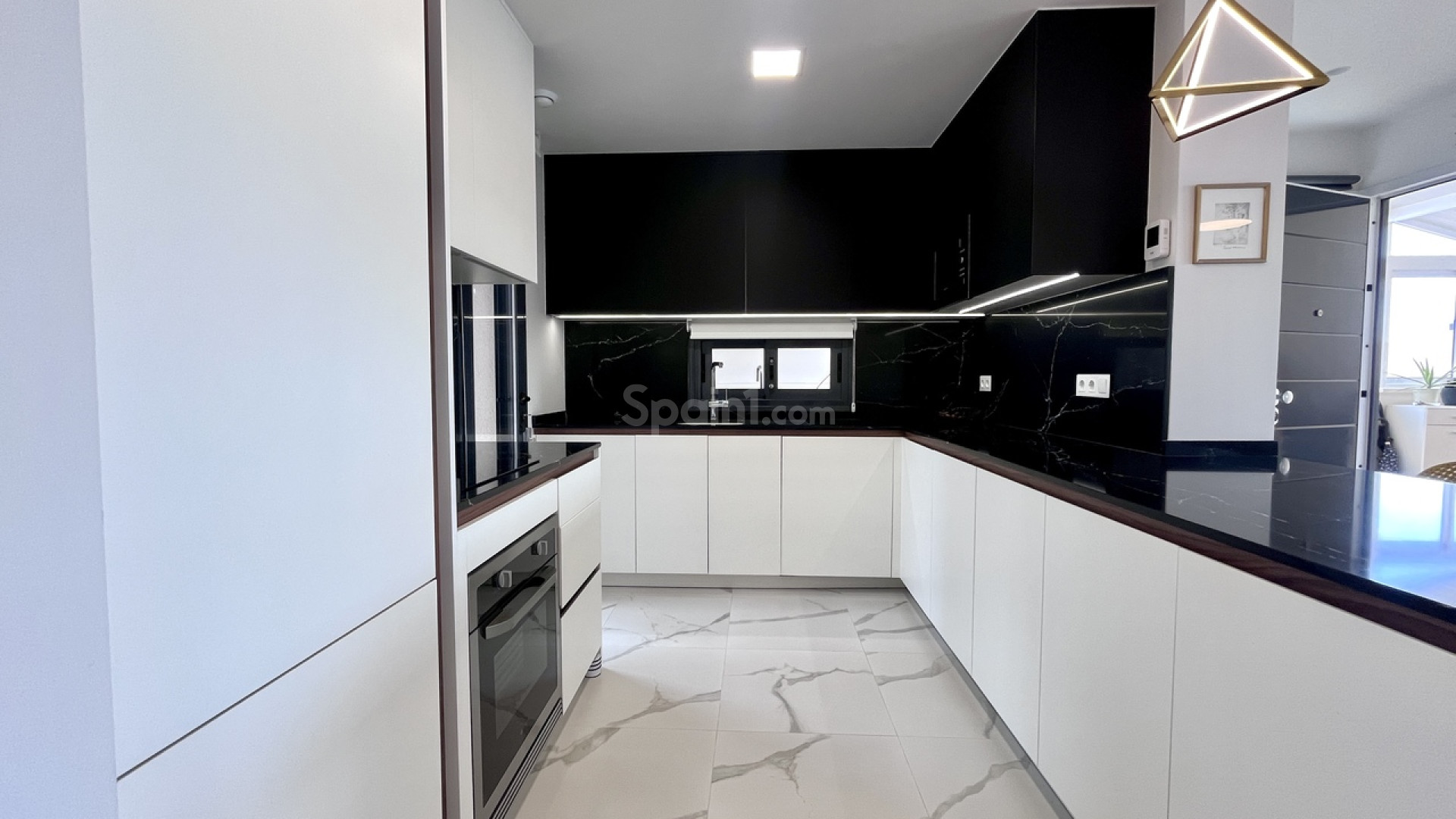 Resale - Apartment -
San Miguel de Salinas