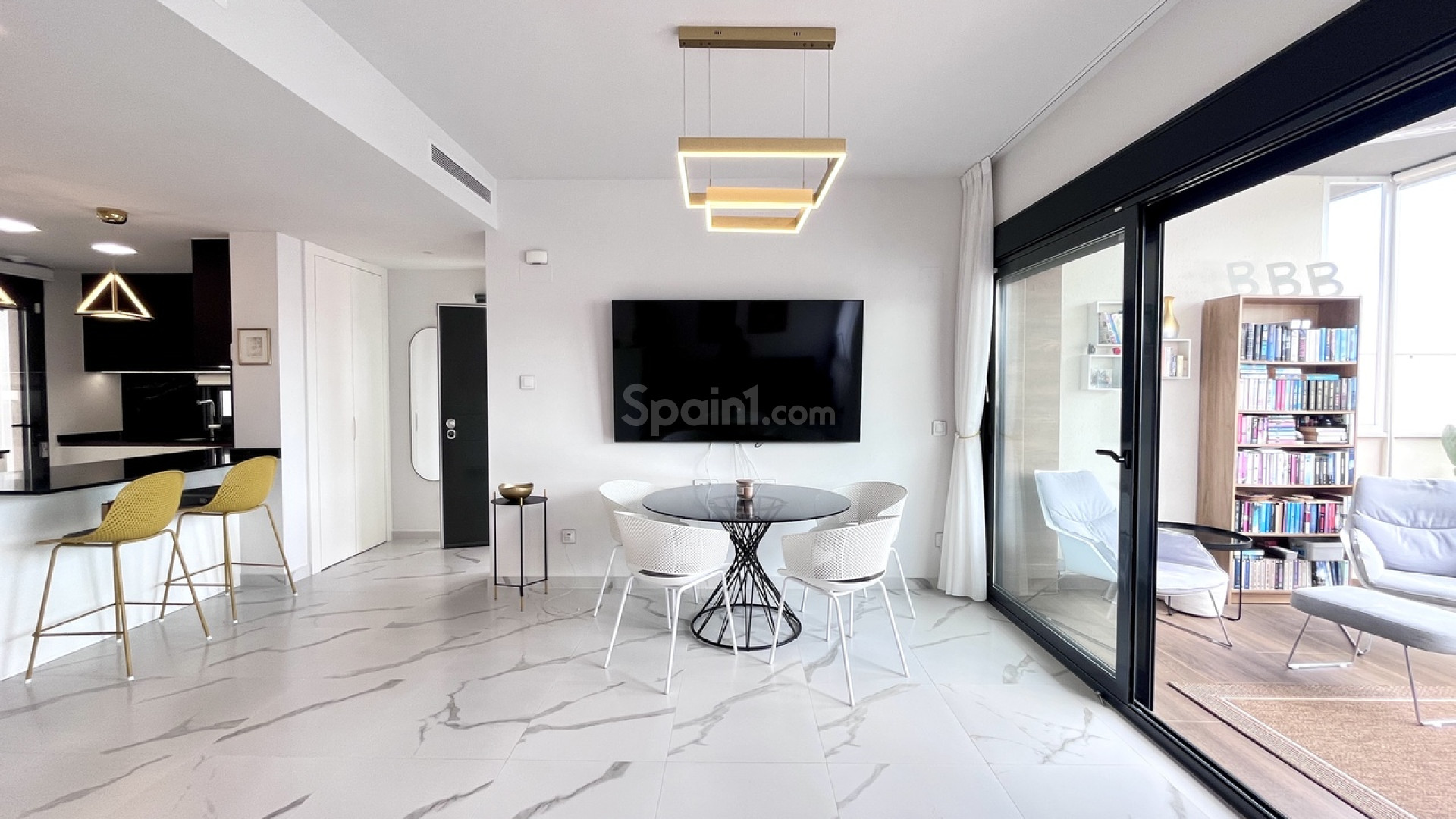 Resale - Apartment -
San Miguel de Salinas
