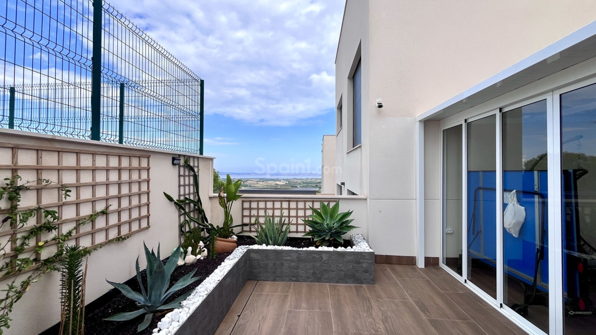 Resale - Apartment -
San Miguel de Salinas