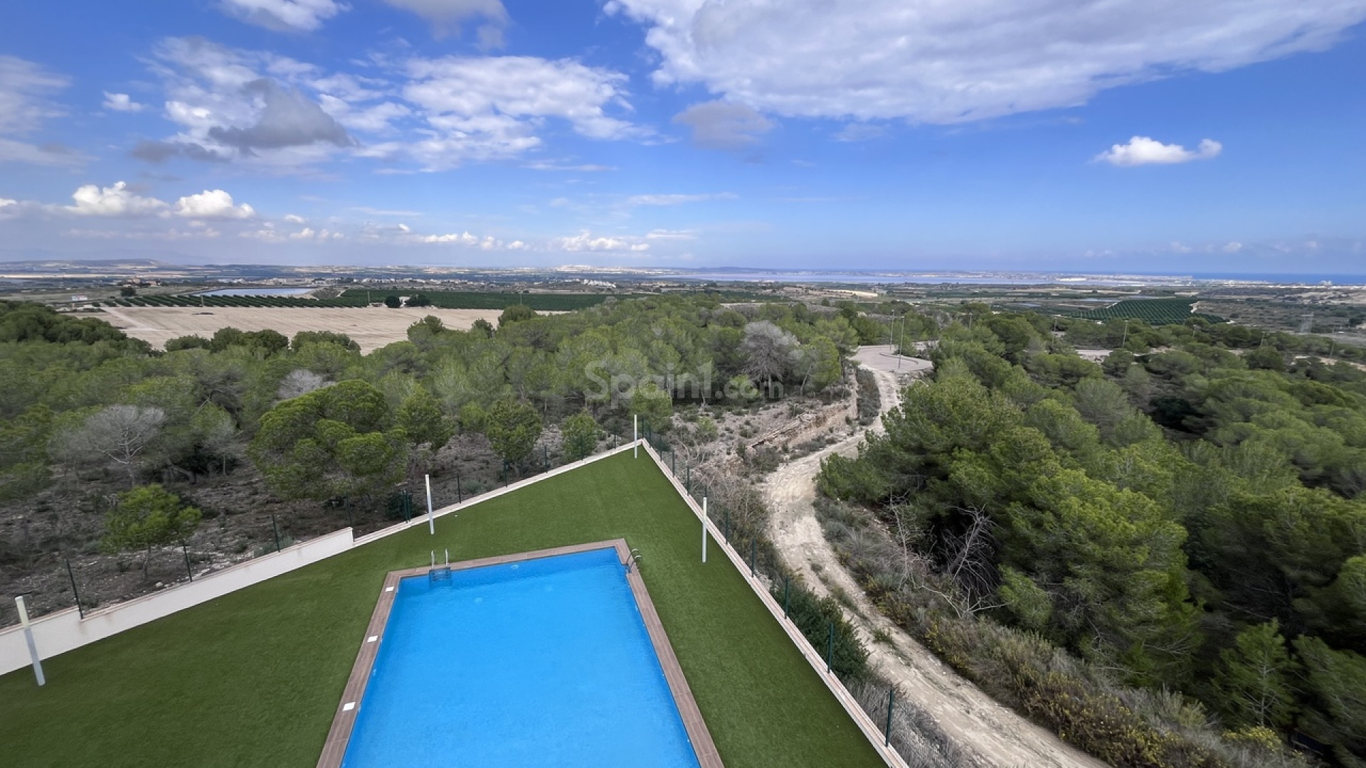 Resale - Apartment -
San Miguel de Salinas
