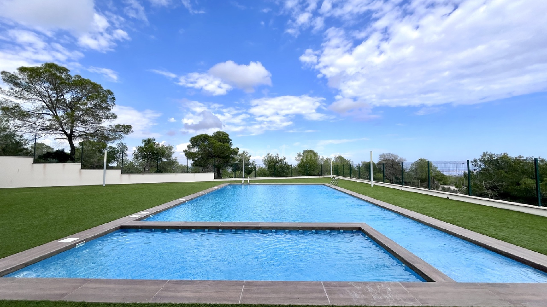 Resale - Apartment -
San Miguel de Salinas