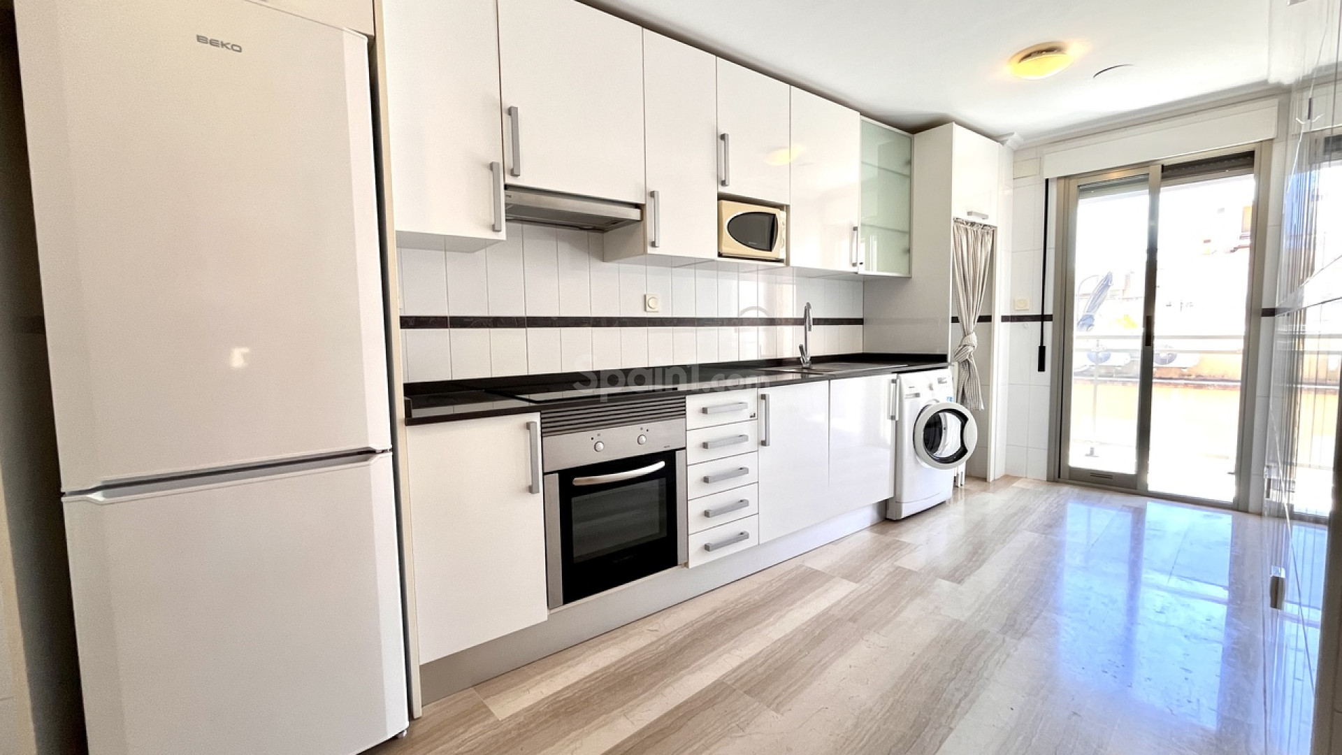 Resale - Apartment -
Santa Pola