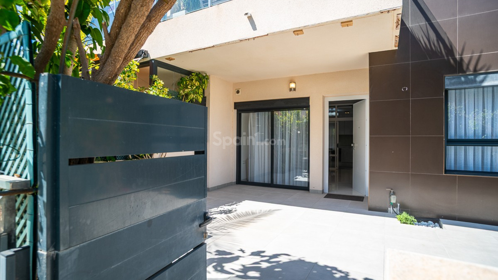 Resale - Apartment -
TORRE DE LA HORARADA