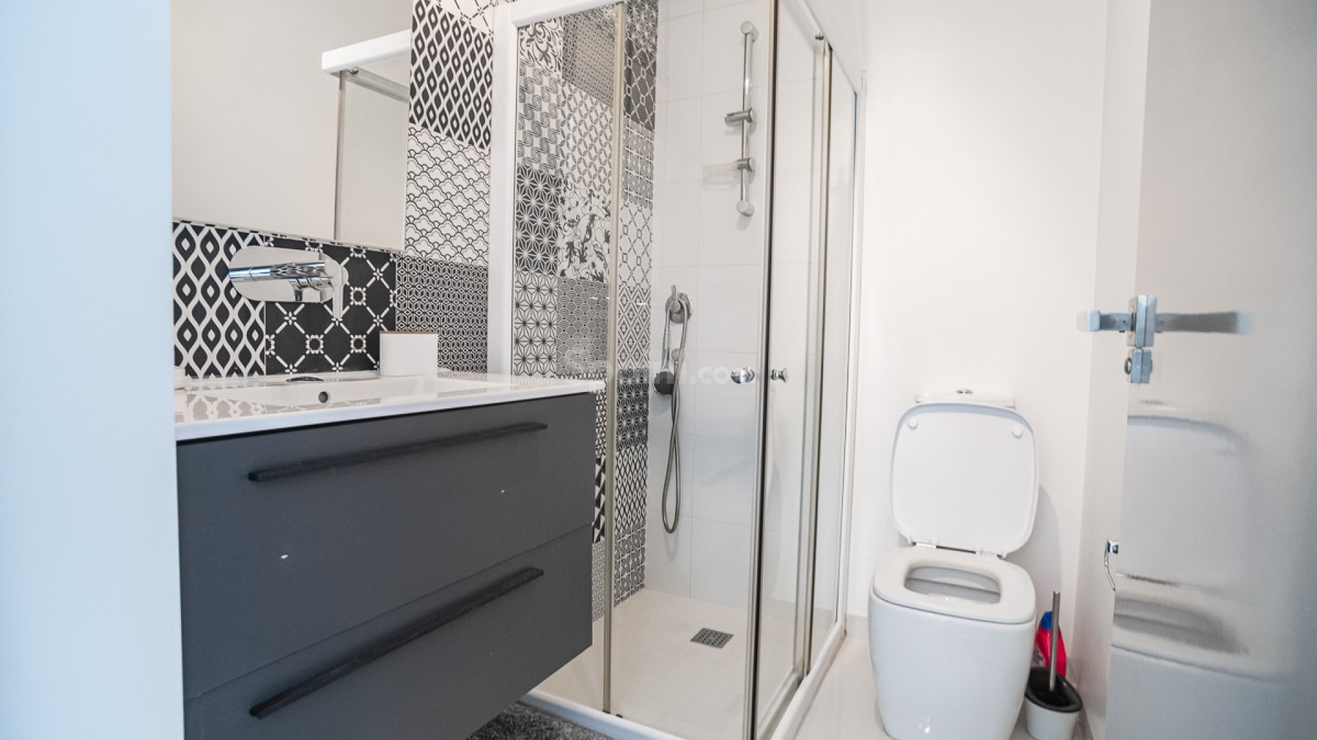 Resale - Apartment -
TORRE DE LA HORARADA