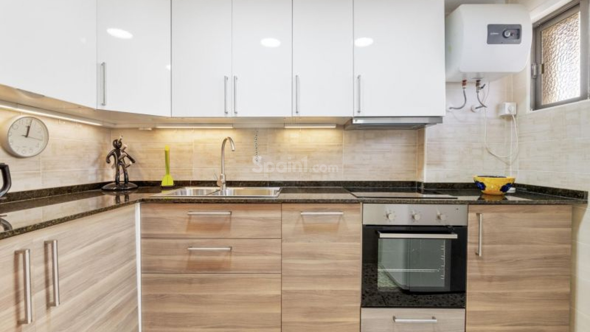 Resale - Apartment -
Torrevieja - Cabo Cervera