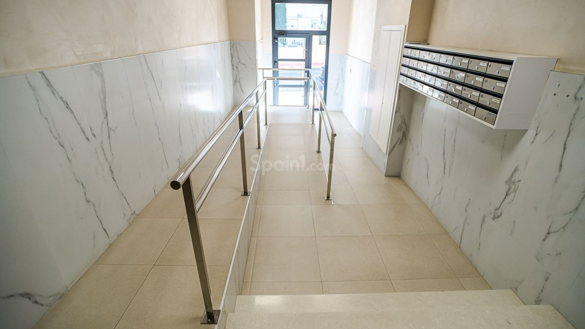 Resale - Apartment -
TORREVIEJA - Calas Blancas