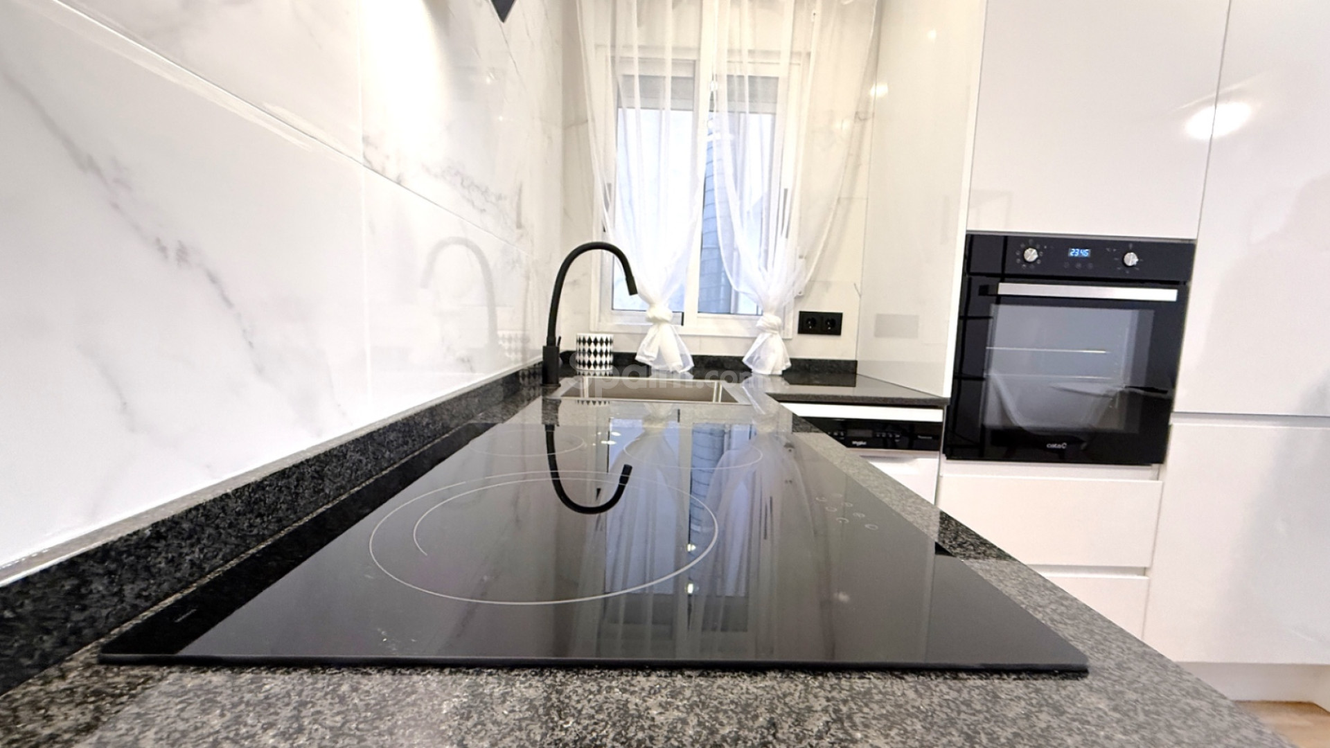 Resale - Apartment -
Torrevieja - Costa Blanca Sur