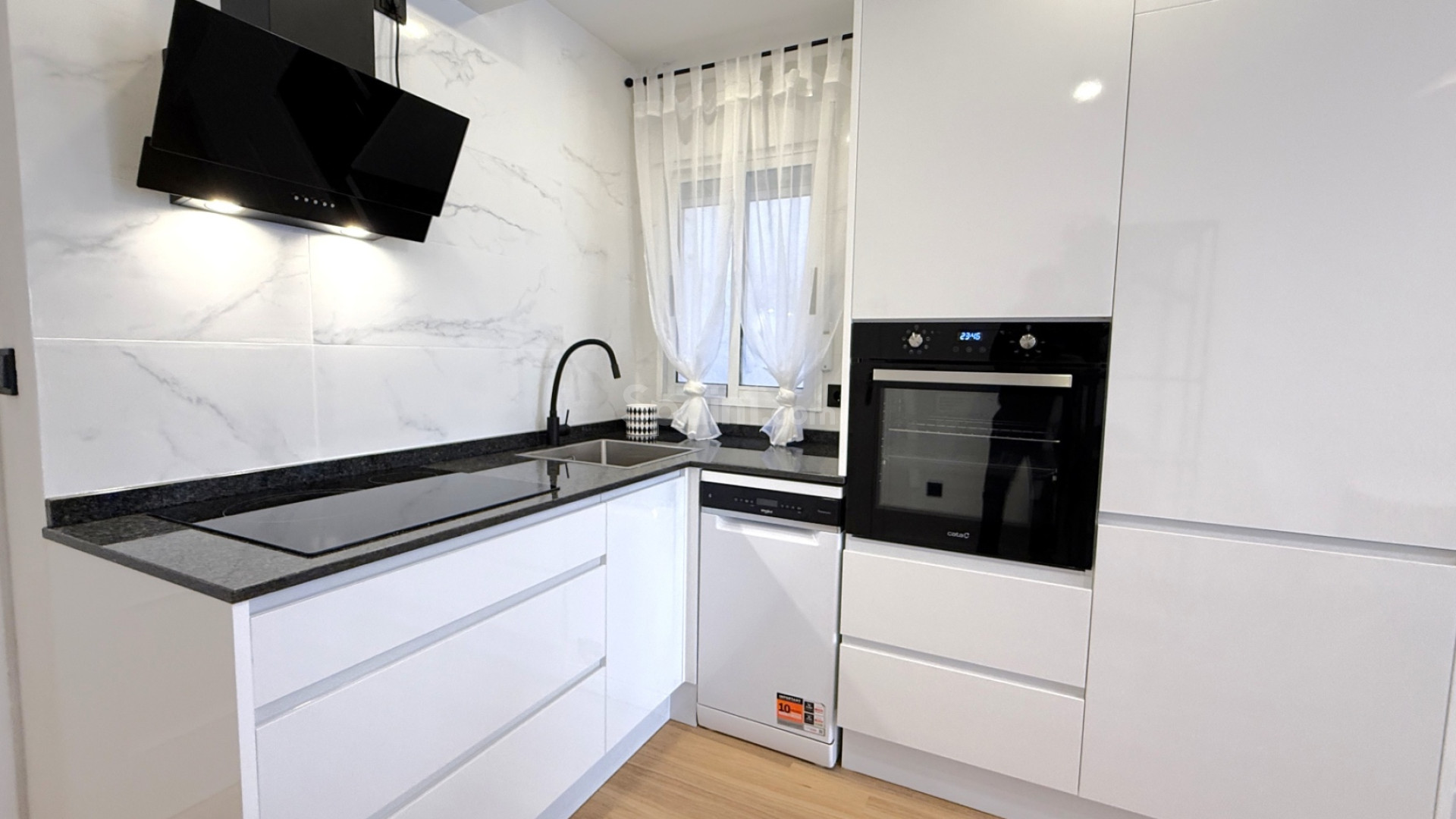 Resale - Apartment -
Torrevieja - Costa Blanca Sur