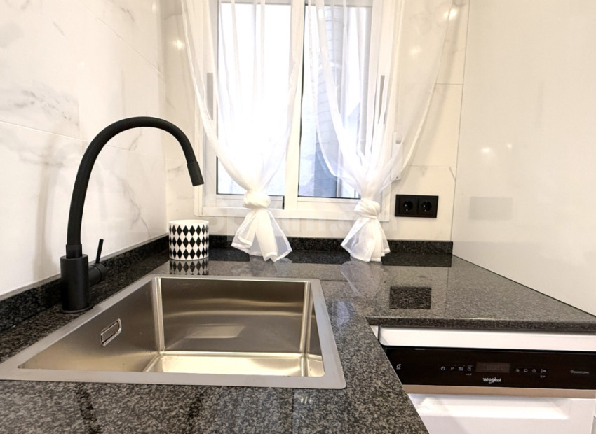Resale - Apartment -
Torrevieja - Costa Blanca Sur