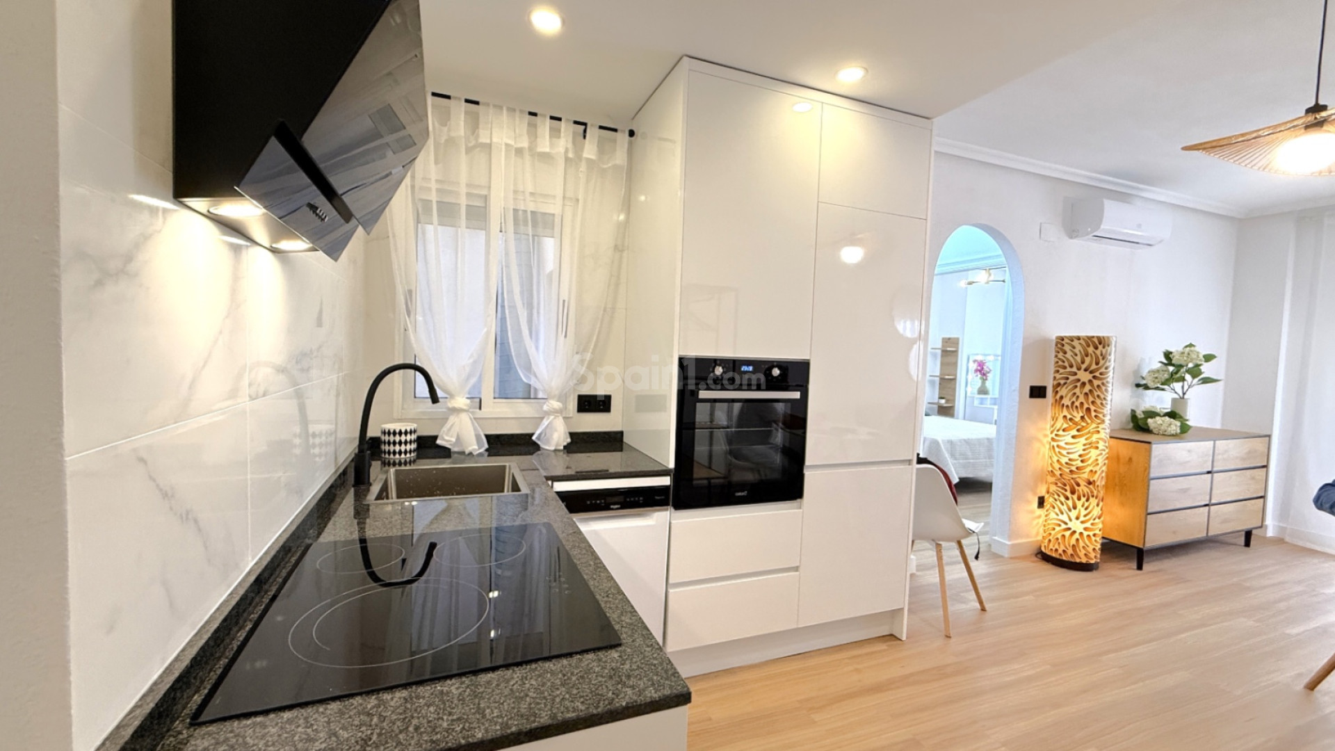 Resale - Apartment -
Torrevieja - Costa Blanca Sur