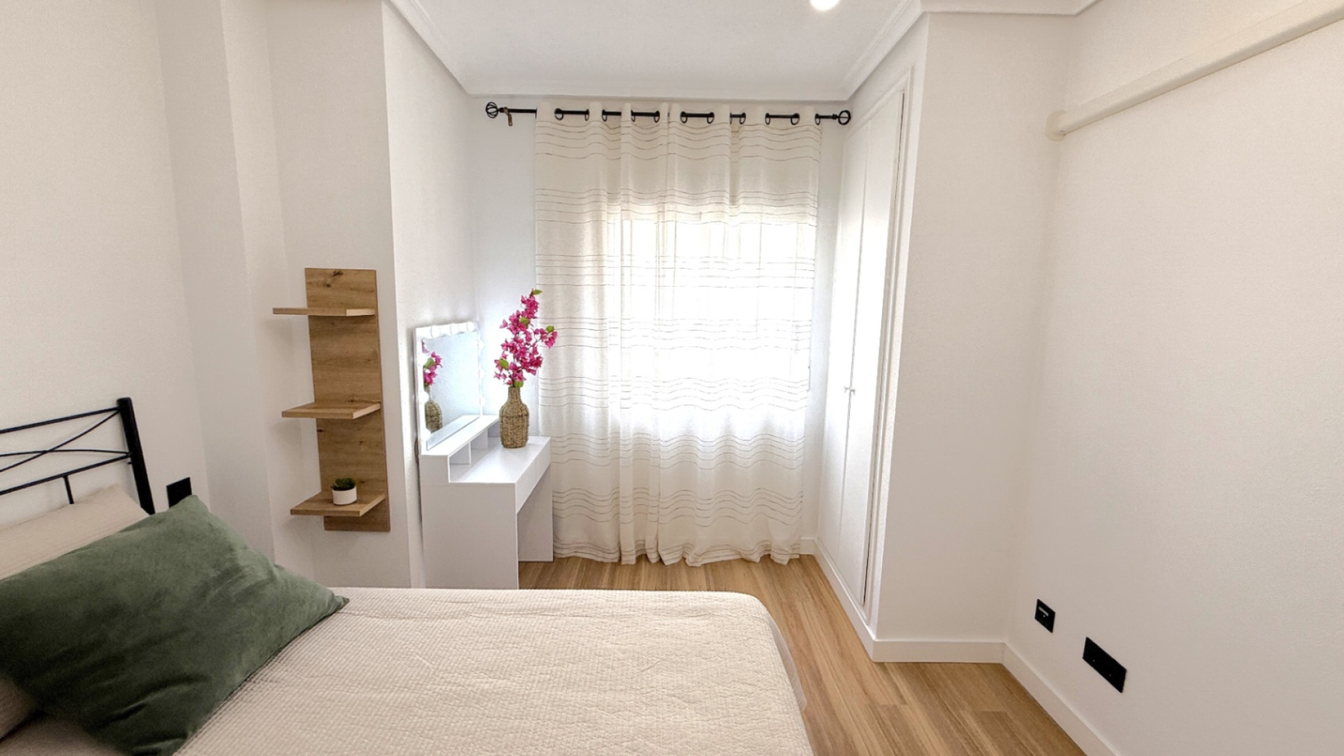 Resale - Apartment -
Torrevieja - Costa Blanca Sur