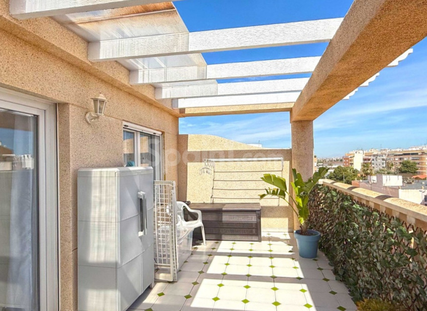 Resale - Apartment -
Torrevieja - El Acequión - Los Náufragos