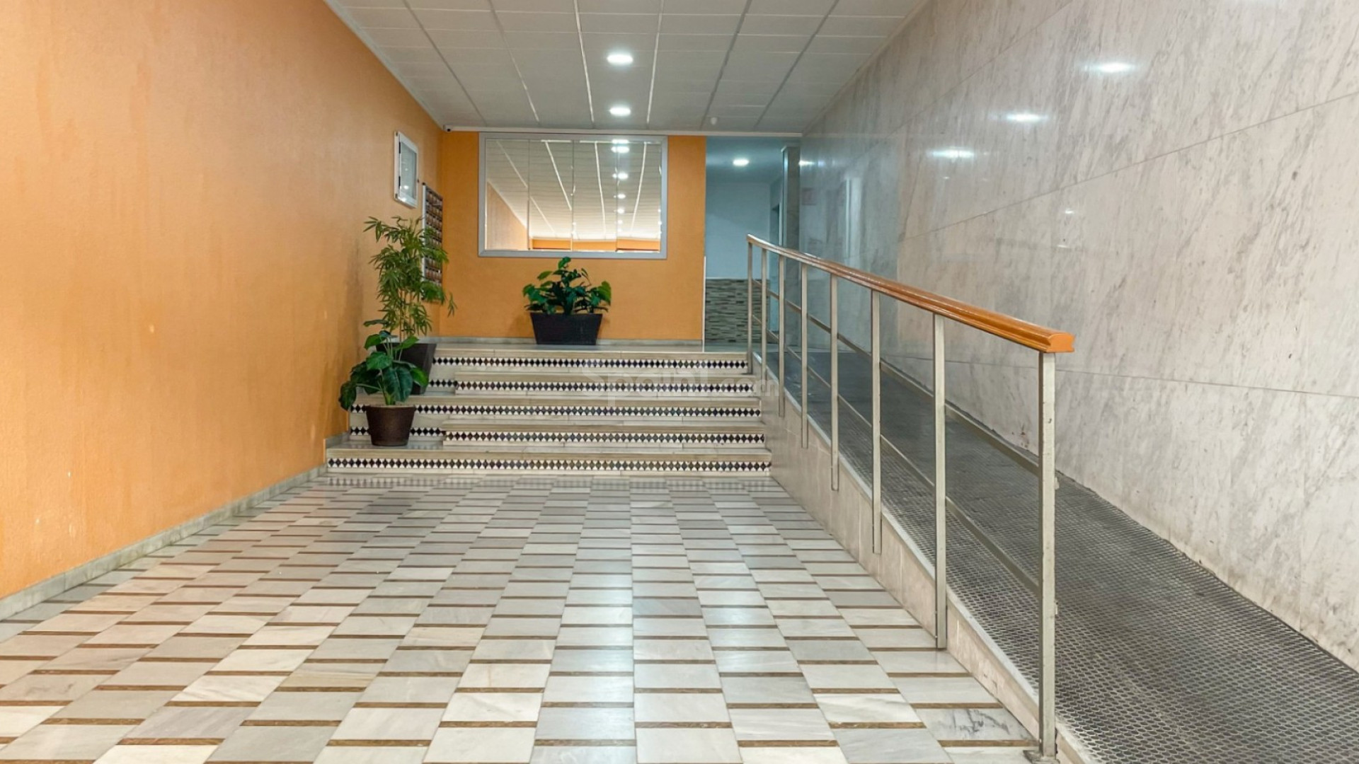 Resale - Apartment -
Torrevieja - El Acequión - Los Náufragos