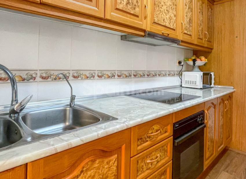 Resale - Apartment -
Torrevieja - El Acequión - Los Náufragos